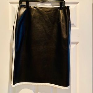Women’s black leather skirt trimmed in white 10